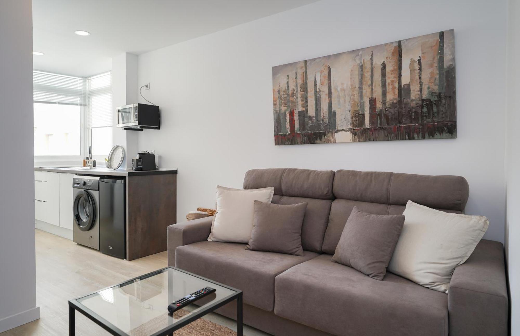 Nomad Malaga - Chic Apartament Center ตอร์เรโมลิโนส ภายนอก รูปภาพ