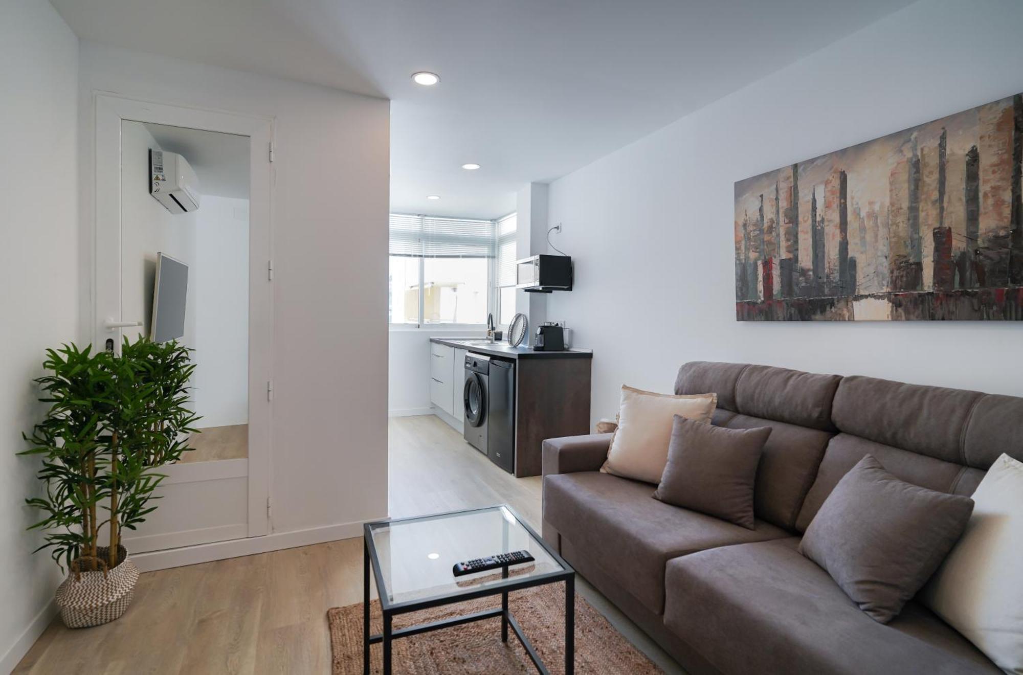 Nomad Malaga - Chic Apartament Center ตอร์เรโมลิโนส ภายนอก รูปภาพ