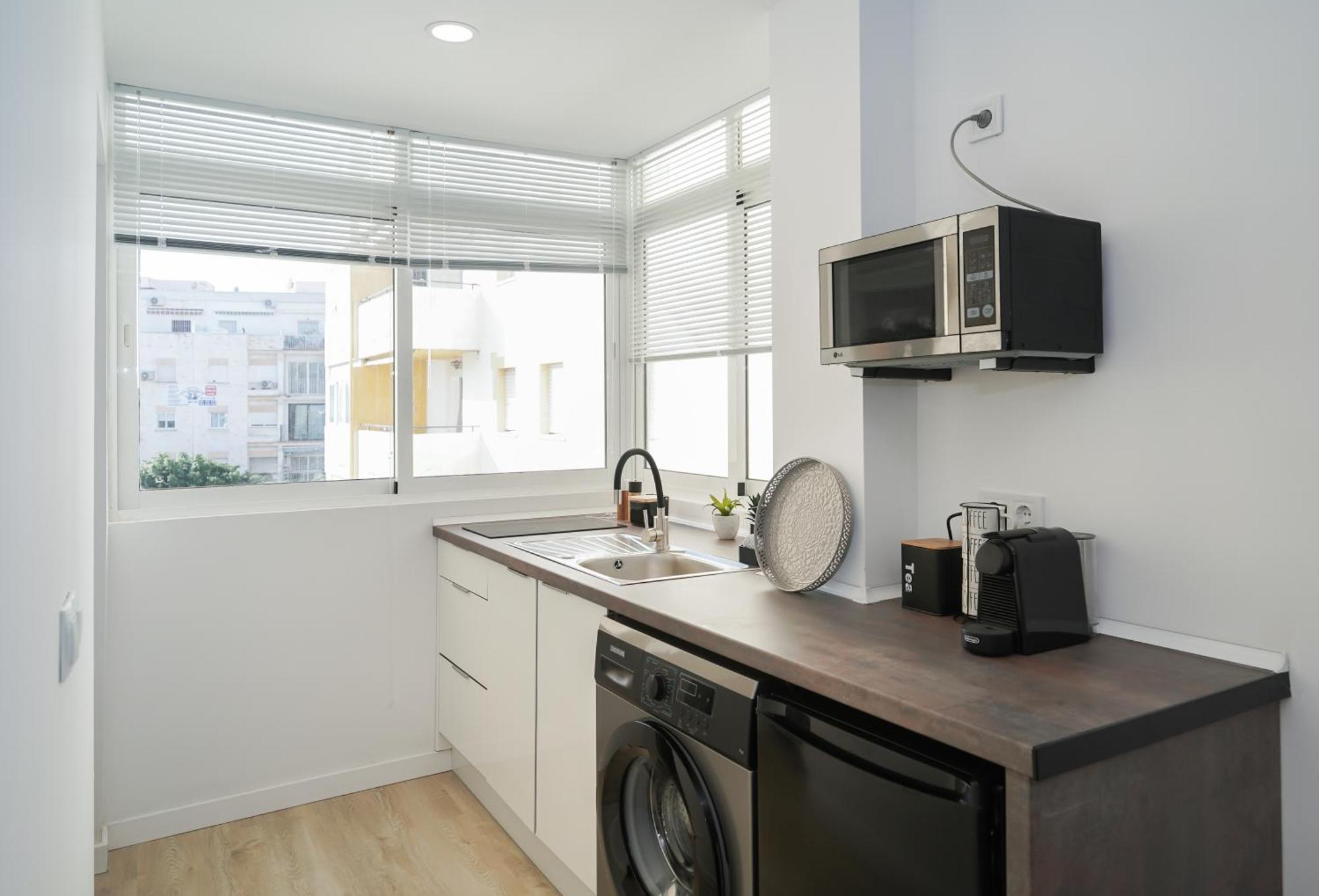 Nomad Malaga - Chic Apartament Center ตอร์เรโมลิโนส ภายนอก รูปภาพ
